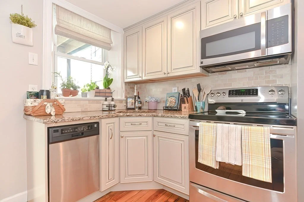 2 bed, 1 bath apartment for rent at 205 Webster St Unit 1, East Boston — photo 4 of 22