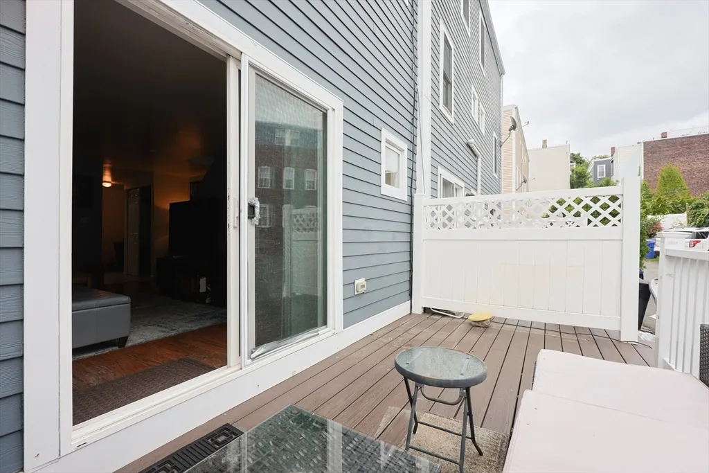 4 bed, 2 bath apartment for rent at 205 West Sixth St Unit 1, South Boston — photo 4 of 28