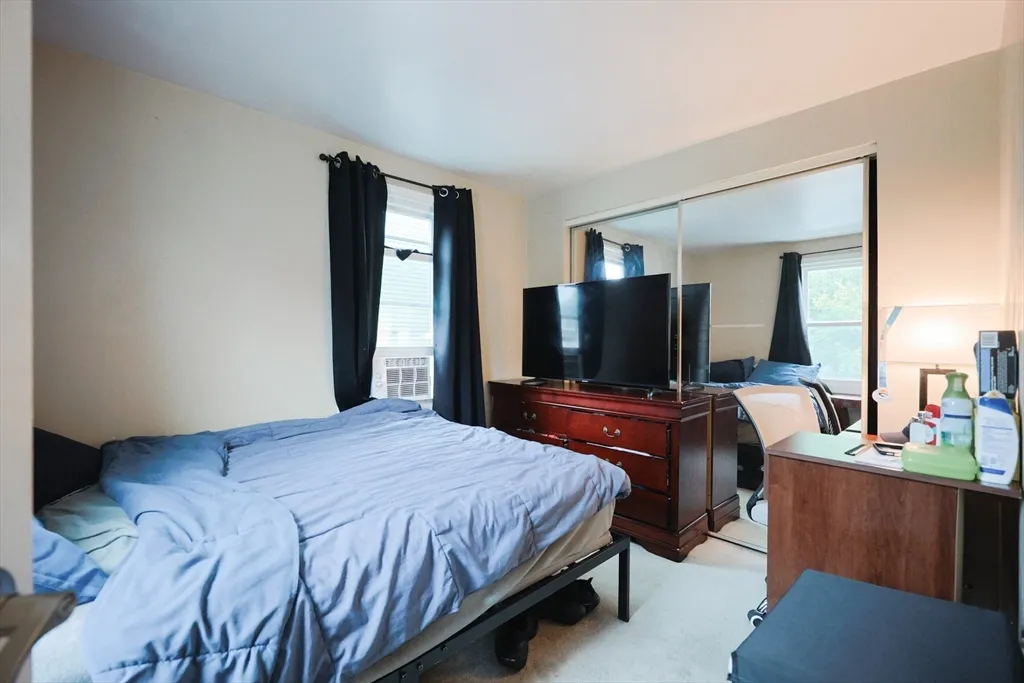 4 bed, 2 bath apartment for rent at 205 West Sixth St Unit 1, South Boston — photo 12 of 28