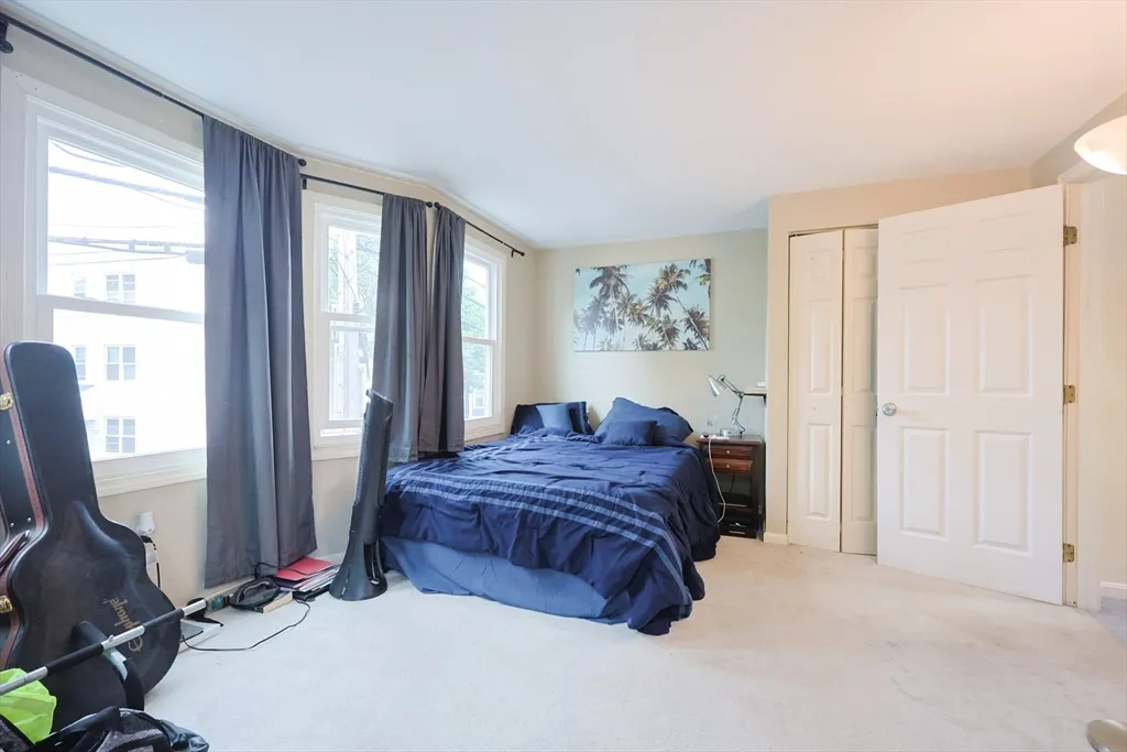 4 bed, 2 bath apartment for rent at 205 West Sixth St Unit Th, South Boston — photo 16 of 28