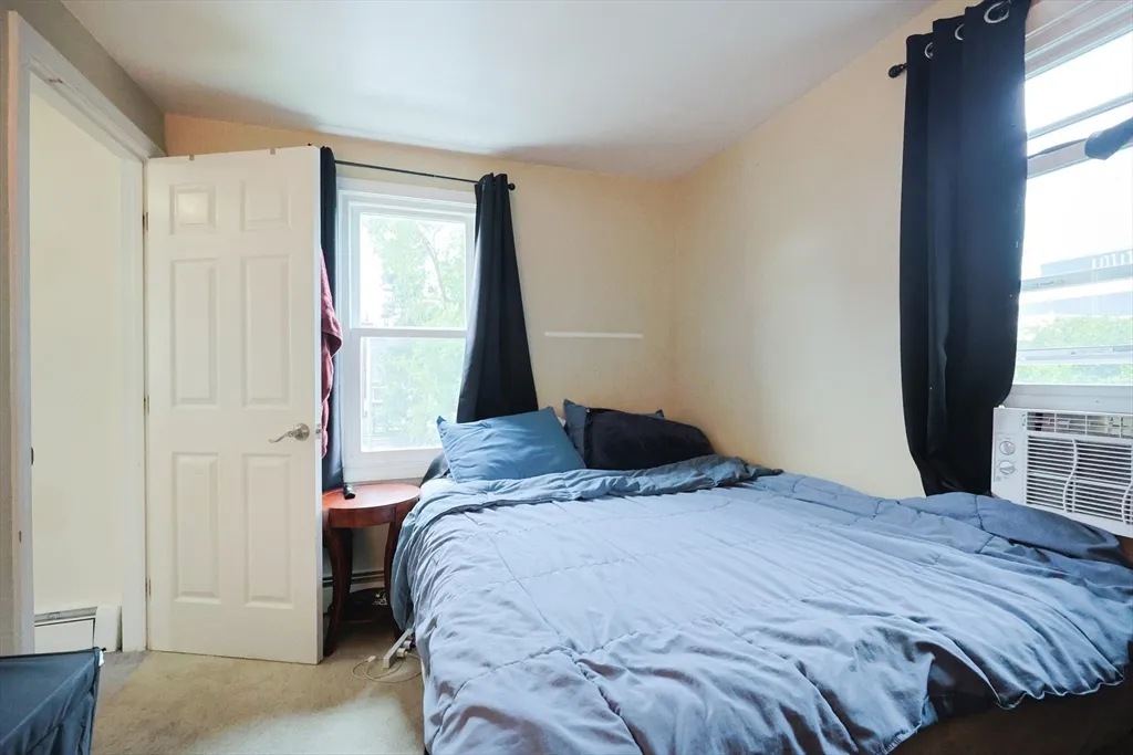 4 bed, 2 bath apartment for rent at 205 West Sixth St Unit Th, South Boston — photo 13 of 28