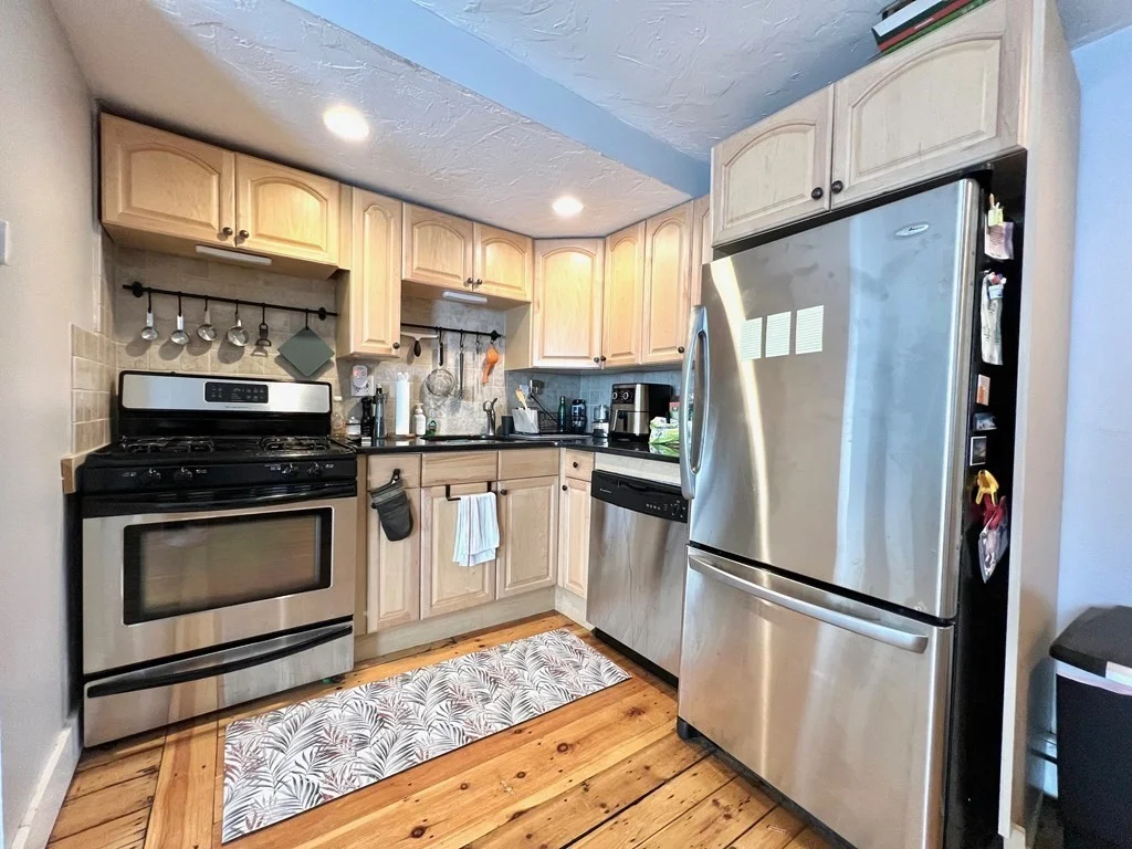 2 bed, 1 bath apartment for rent at 206 Bunker Hill St Unit 2, Charlestown — photo 2 of 7