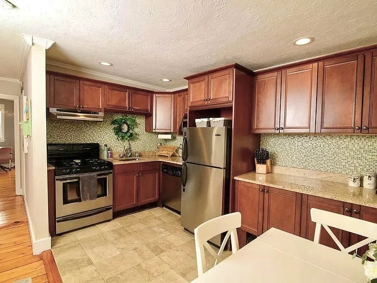 2 bed, 1 bath apartment for rent at 206 Bunker Hill St Unit 3, Charlestown — photo 4 of 18