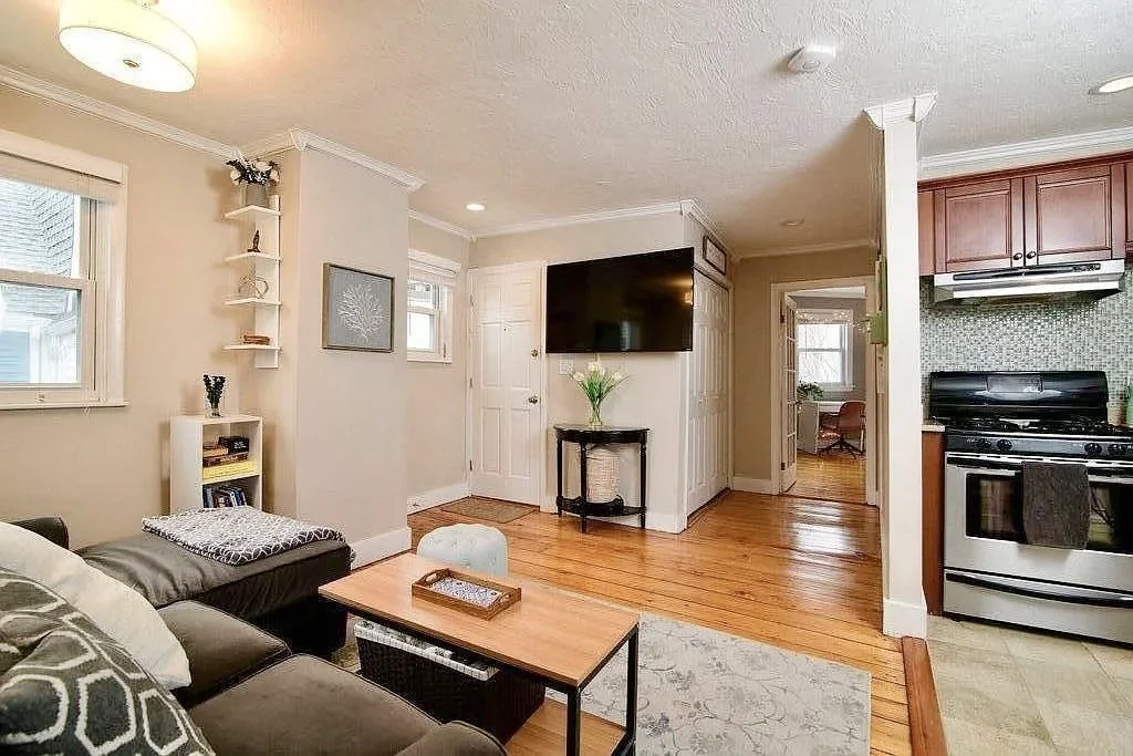 2 bed, 1 bath apartment for rent at 206 Bunker Hill St Unit 3, Charlestown