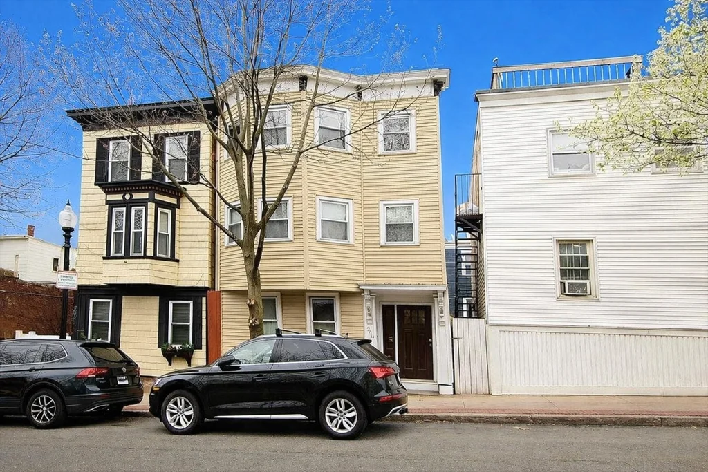 2 bed, 1 bath apartment for rent at 206 Bunker Hill St Unit 3, Charlestown — photo 18 of 18