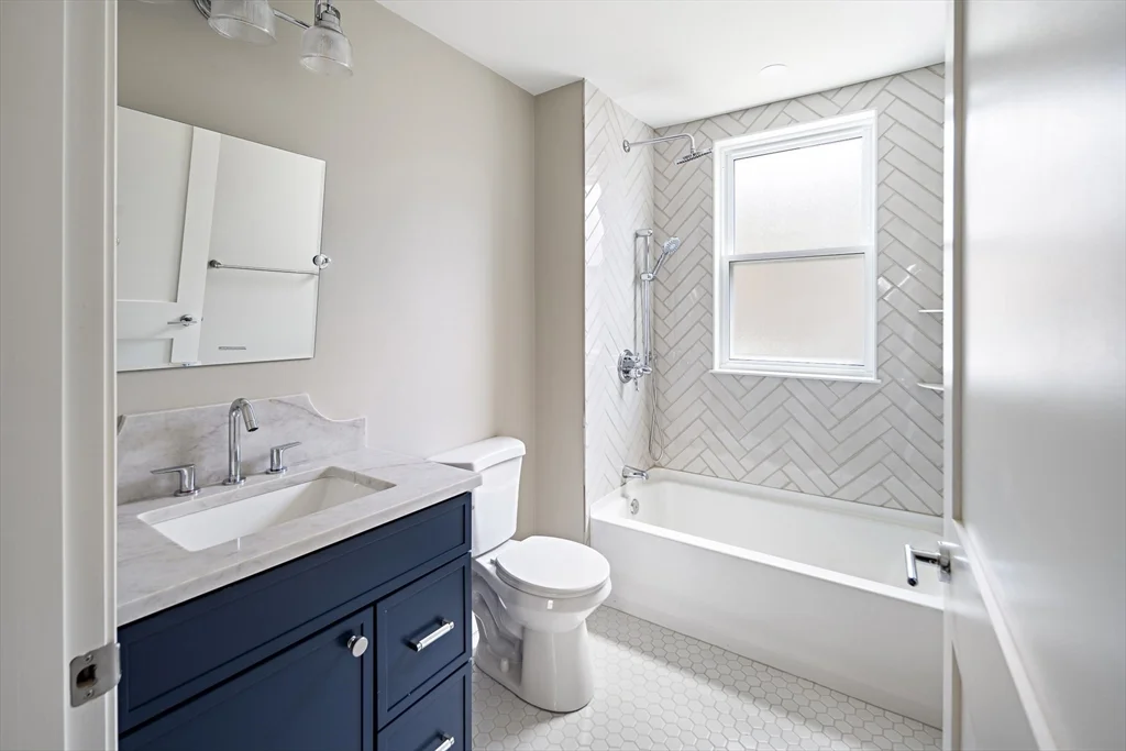 3 bed, 3 bath apartment for rent at 206 Byron St Unit 1, East Boston — photo 10 of 19