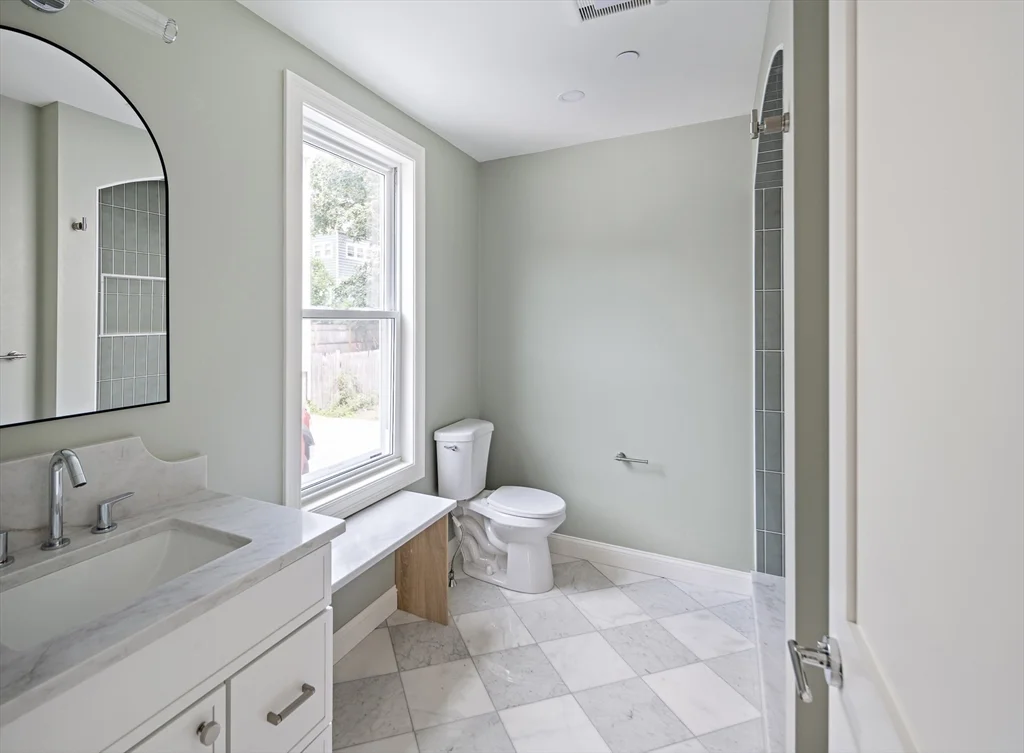 3 bed, 3 bath apartment for rent at 206 Byron St Unit 1, East Boston — photo 8 of 19