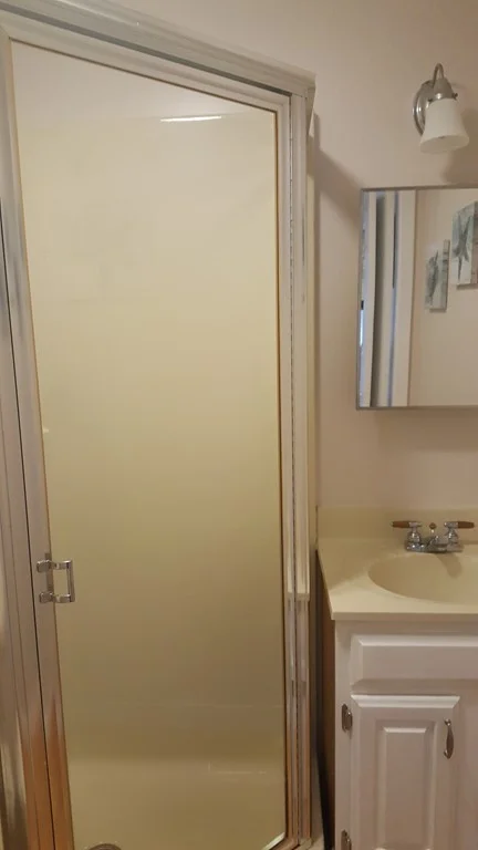 4 bed, 2 bath apartment for rent at 206 Cadmans Neck Rd Unit VAC RENTAL, South Westport — photo 14 of 24