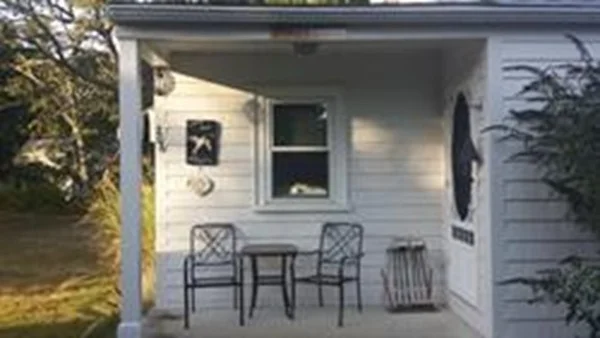 4 bed, 2 bath apartment for rent at 206 Cadmans Neck Rd Unit VAC RENTAL, South Westport — photo 4 of 24