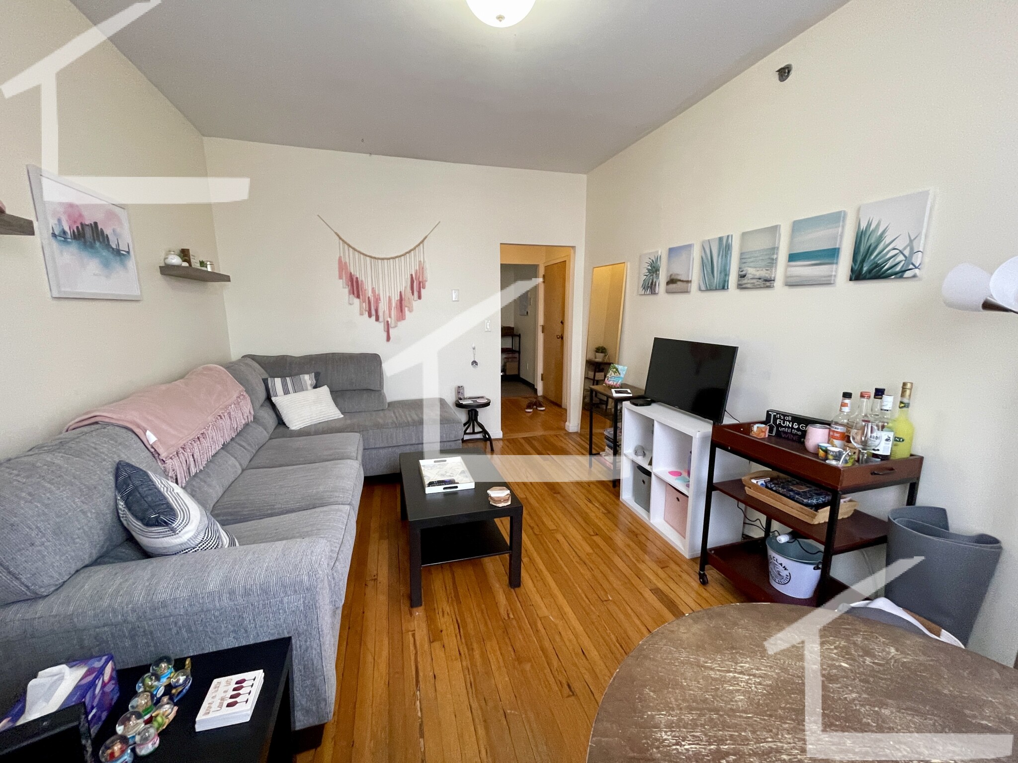 1 bed, 1 bath apartment for rent at 206 Chestnut Hill Ave Unit 5., Brighton — photo 2 of 20