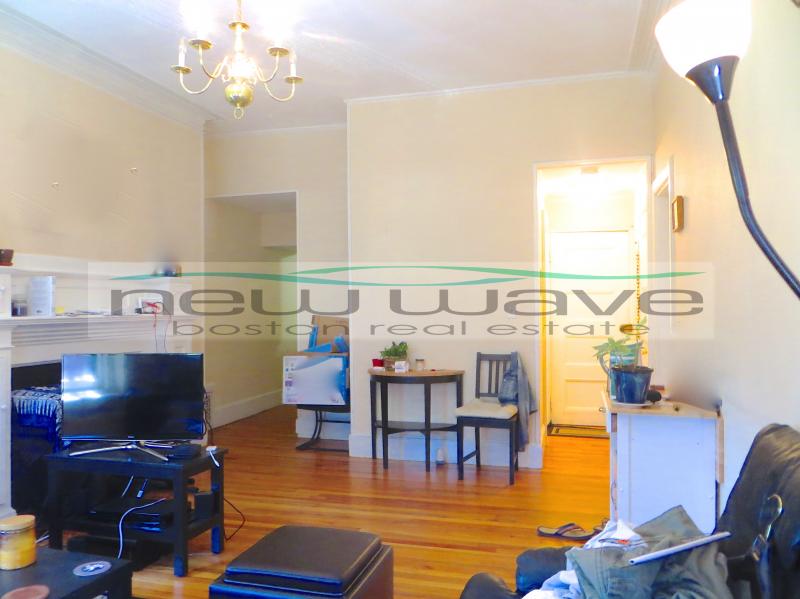 1 bed, 1 bath apartment for rent at 206 Commonwealth Ave Unit 8, Back Bay — photo 9 of 17