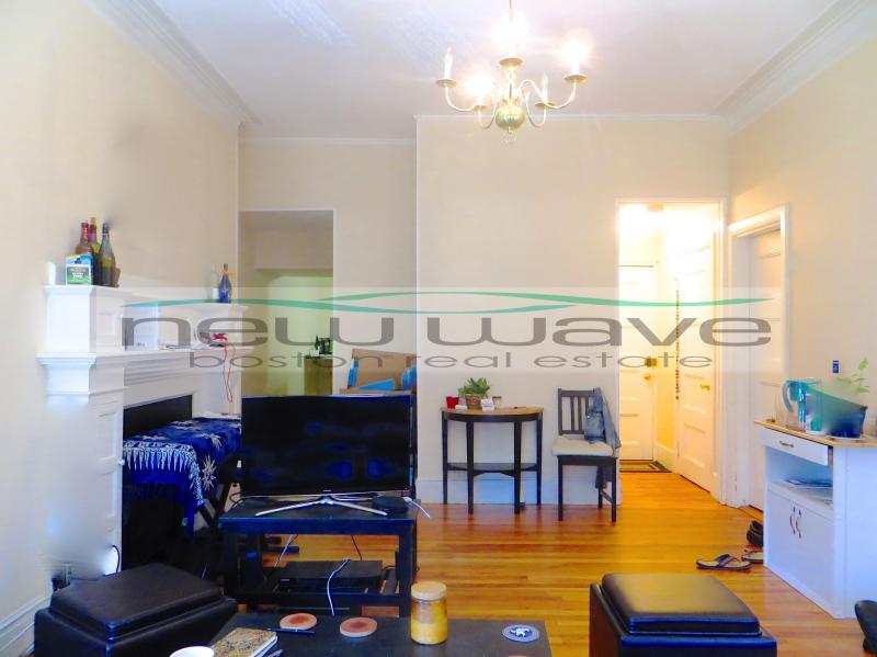 1 bed, 1 bath apartment for rent at 206 Commonwealth Ave Unit 8, Back Bay — photo 8 of 17