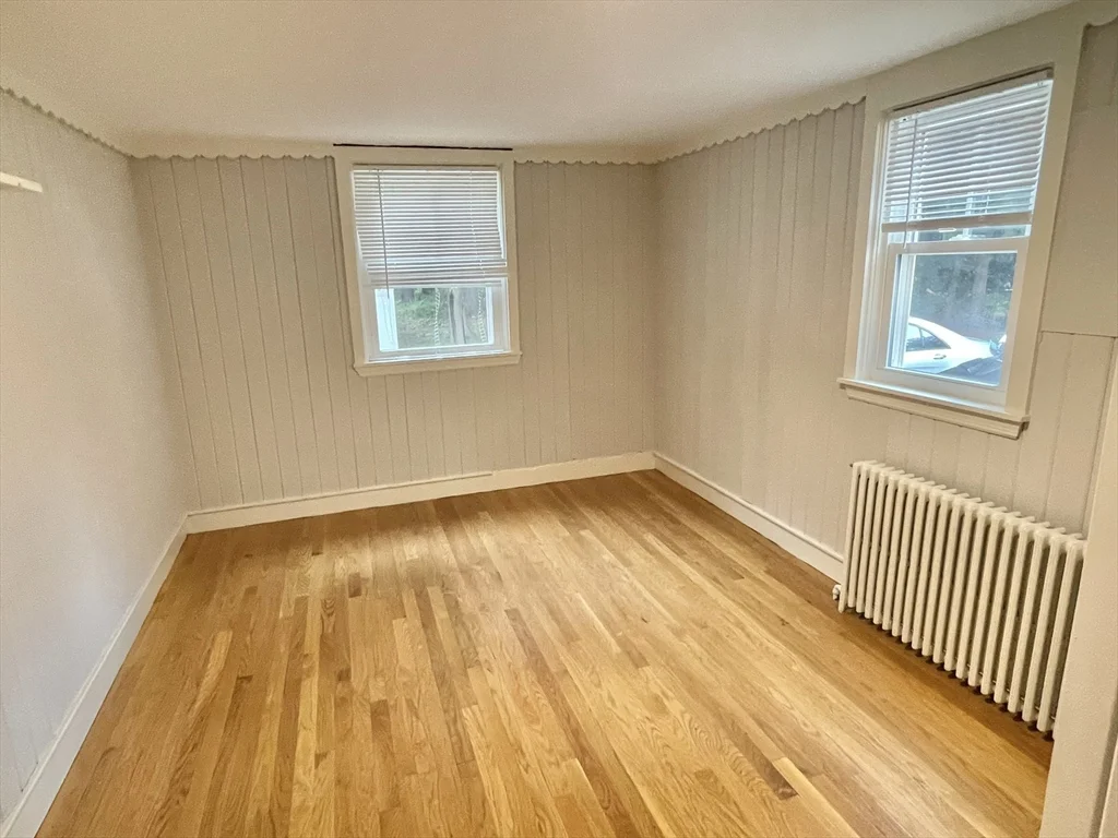3 bed, 2 bath apartment for rent at 206 Concord St Unit 1, Newton Lower Falls — photo 5 of 15