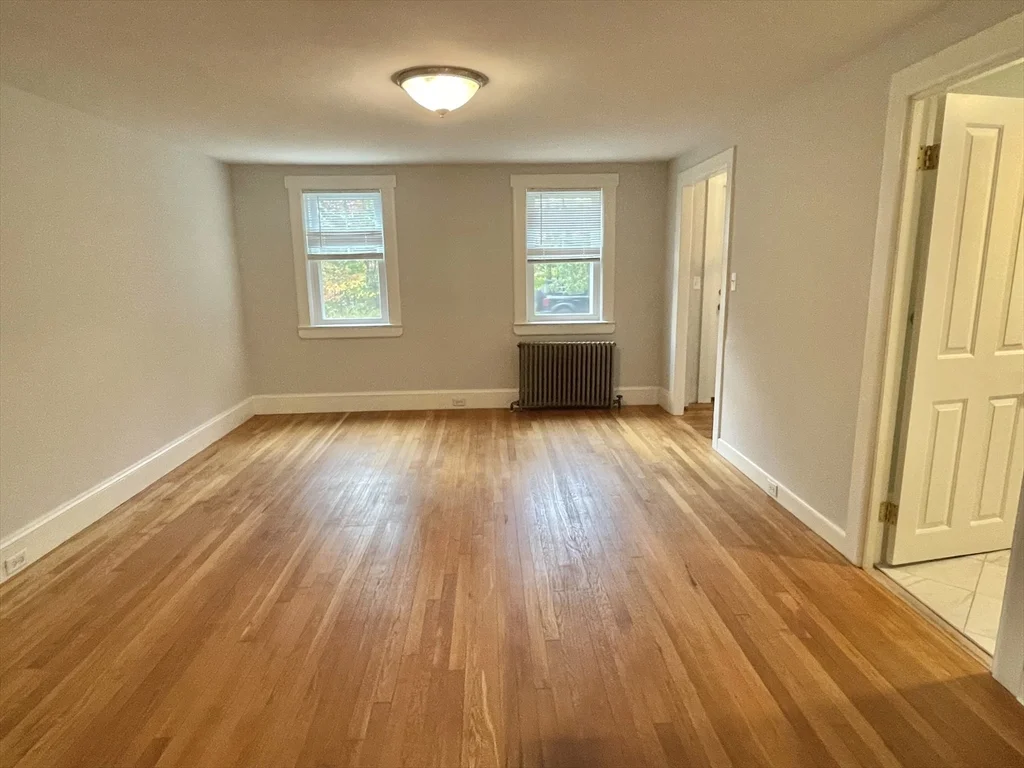 3 bed, 2 bath apartment for rent at 206 Concord St Unit 1, Newton Lower Falls — photo 4 of 15