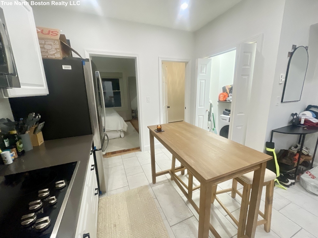 1 bed, 1 bath apartment for rent at 206 Hanover St Unit 1, North End — photo 3 of 14