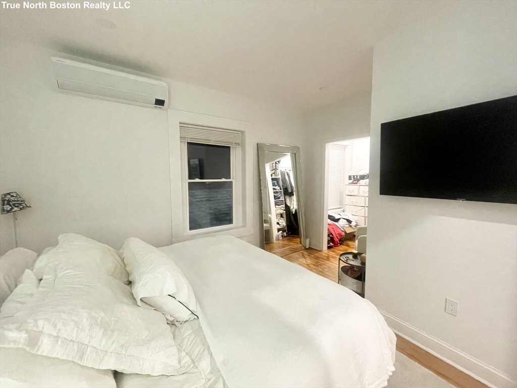 1 bed, 1 bath apartment for rent at 206 Hanover St Unit 1, North End — photo 8 of 14