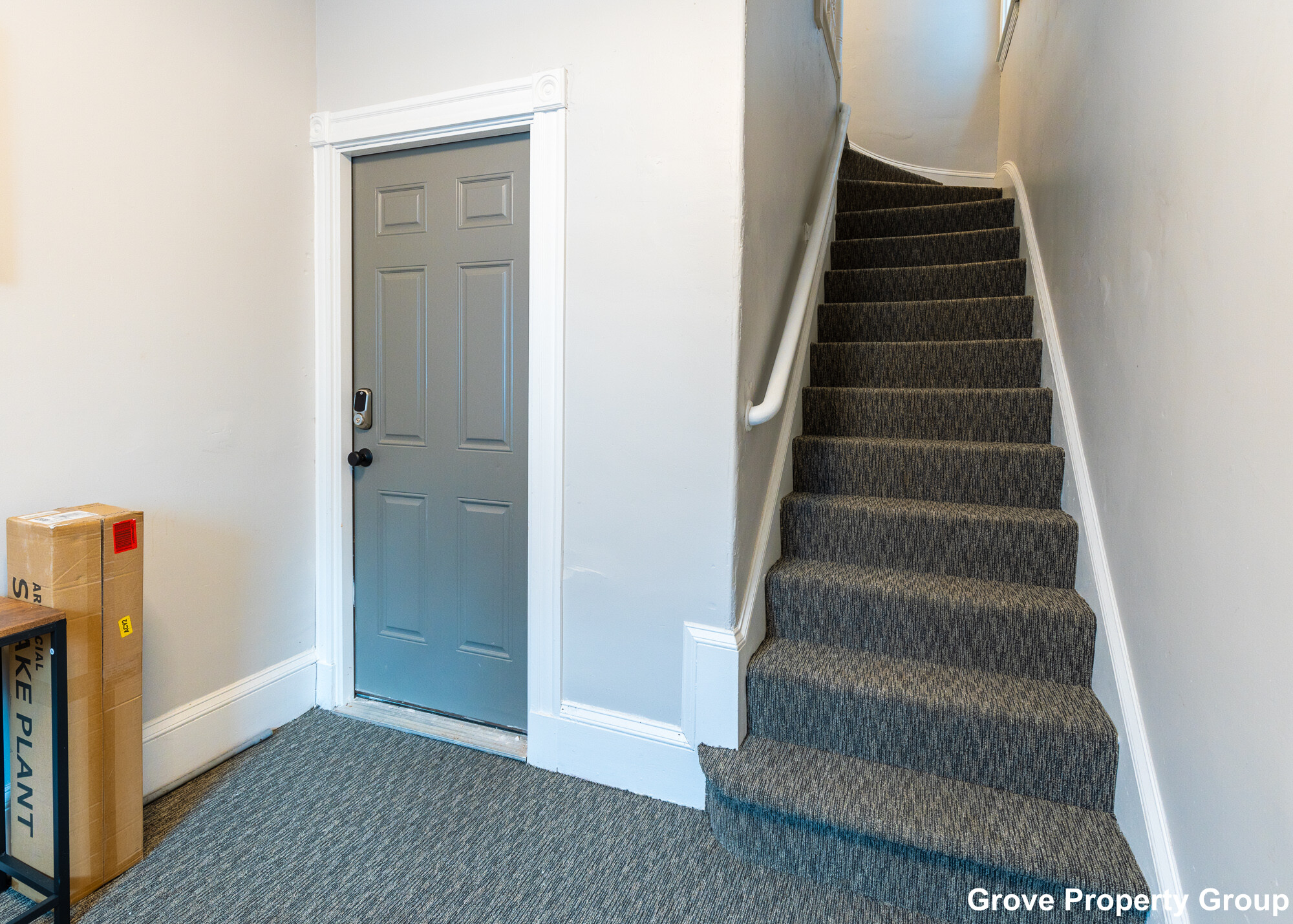 5 bed, 2 bath apartment for rent at 206 L St Unit 3, South Boston — photo 7 of 15