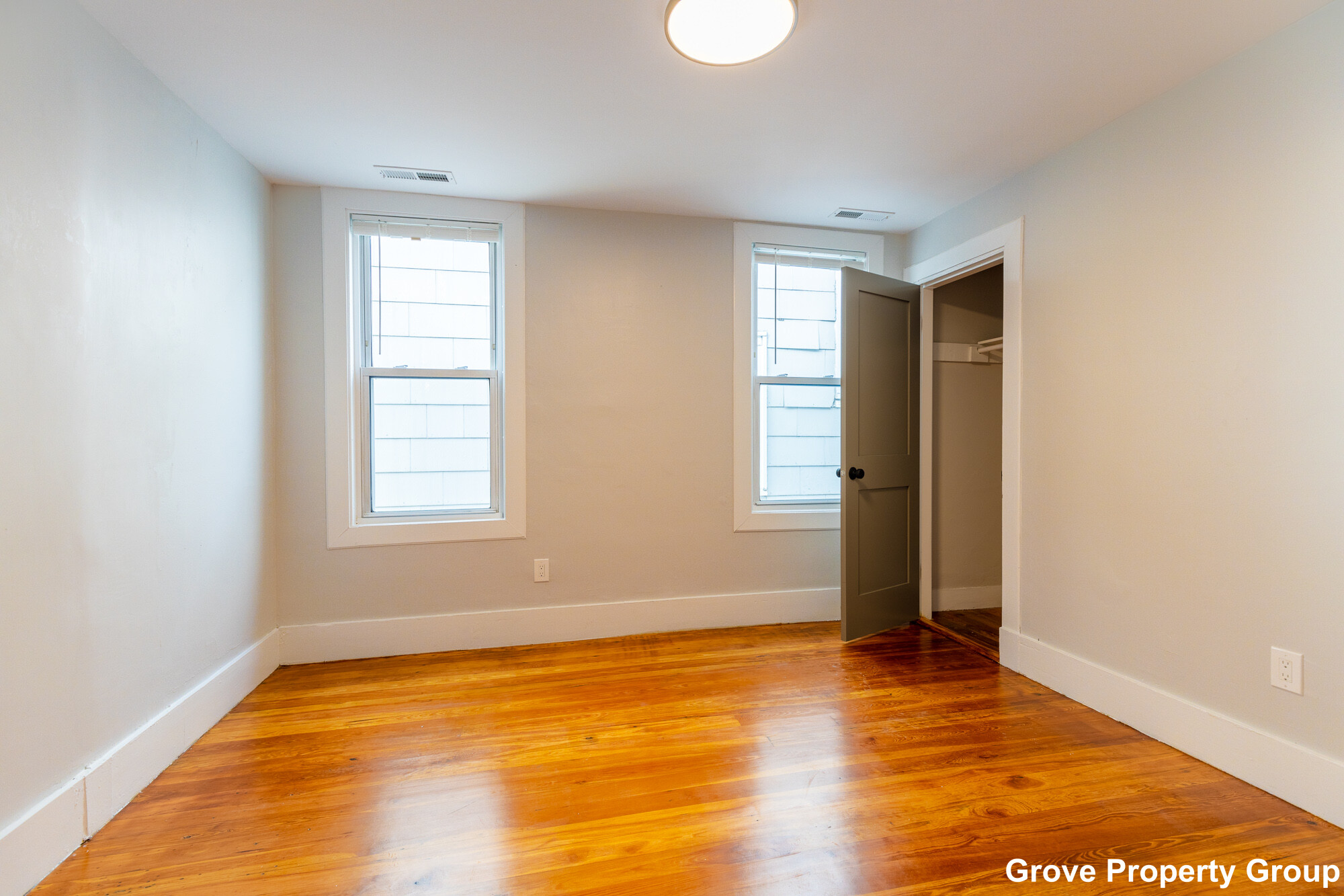 5 bed, 2 bath apartment for rent at 206 L St Unit 3, South Boston — photo 11 of 15