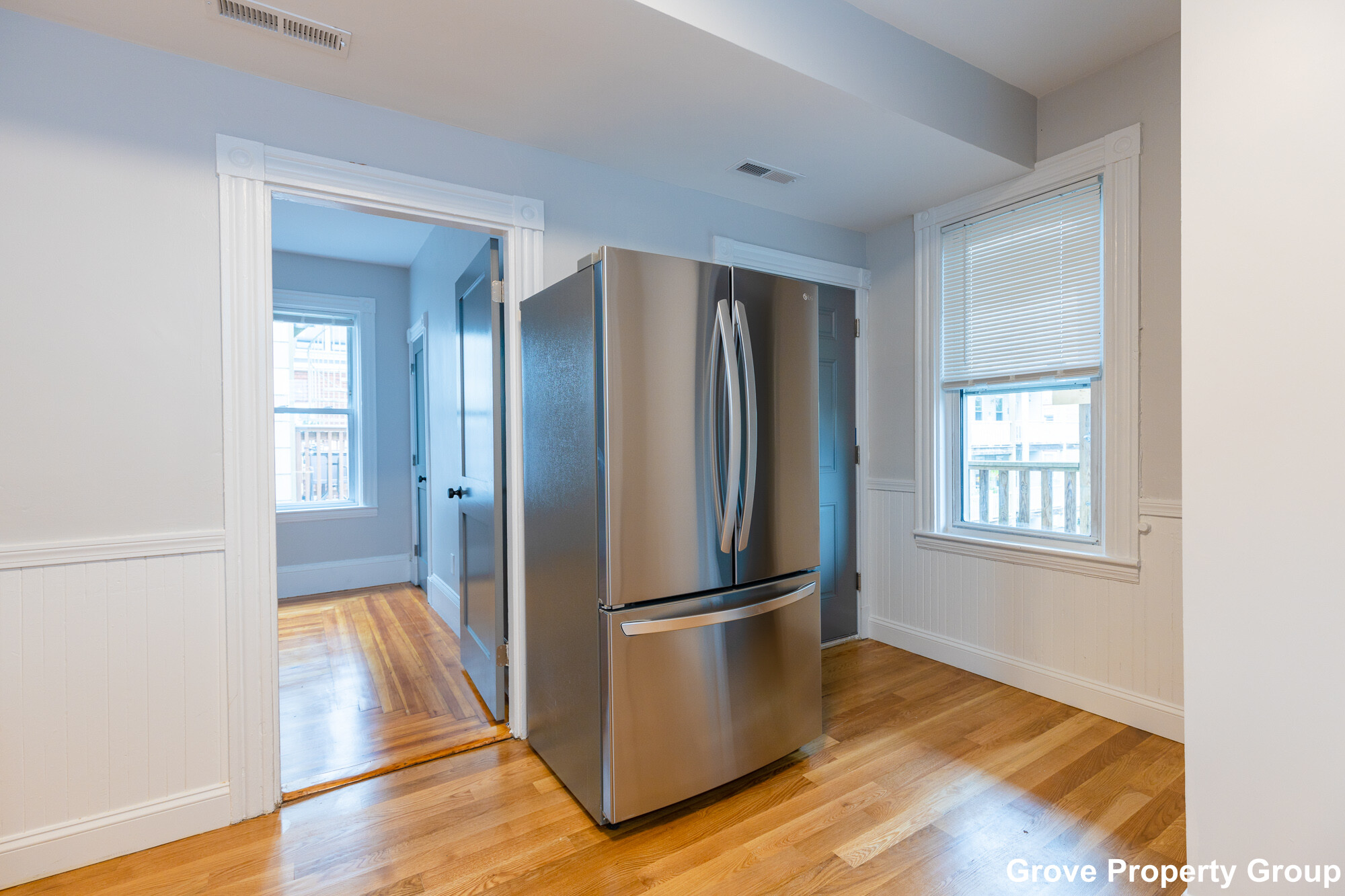 5 bed, 2 bath apartment for rent at 206 L St Unit 3, South Boston — photo 15 of 15