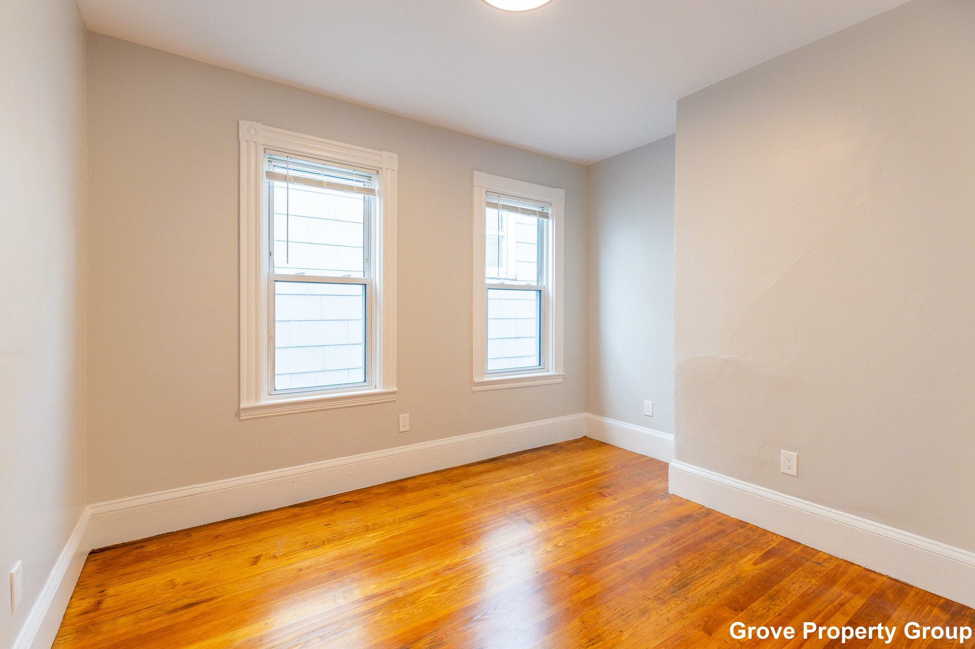 5 bed, 2 bath apartment for rent at 206 L St Unit 3, South Boston — photo 12 of 15