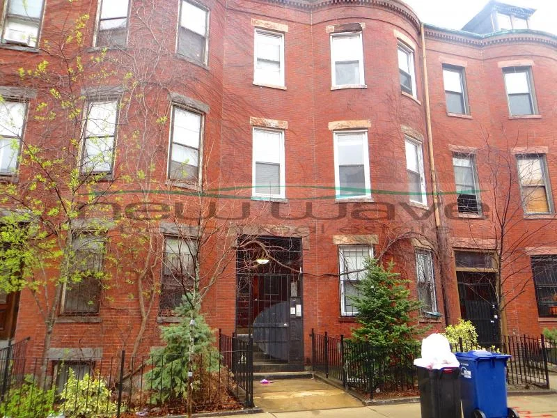 2 bed, 1 bath apartment for rent at 206 Northampton St Unit 3, South End — photo 18 of 19