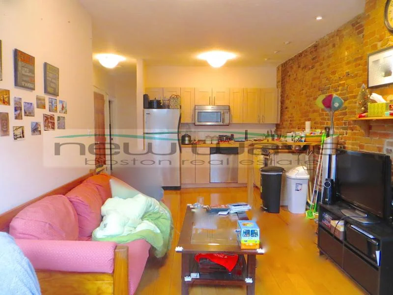 2 bed, 1 bath apartment for rent at 206 Northampton St Unit 3, South End