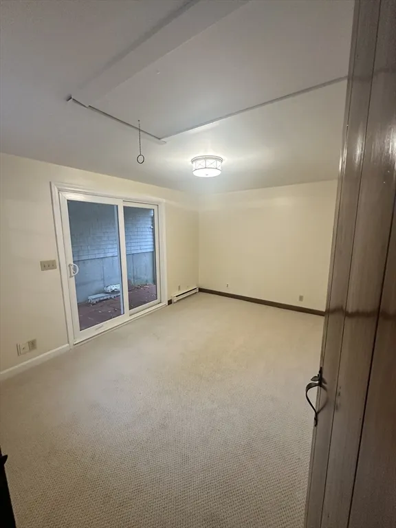 1 bed, 1 bath apartment for rent at 206 R Mill St Unit R, Randolph — photo 3 of 9