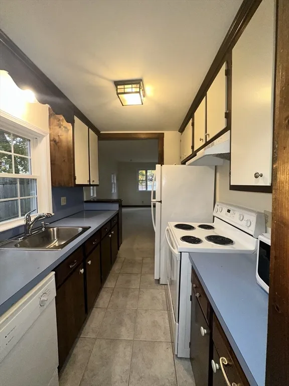1 bed, 1 bath apartment for rent at 206 R Mill St Unit R, Randolph — photo 9 of 9