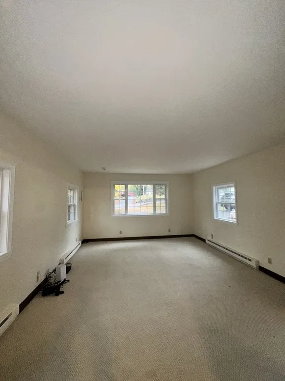1 bed, 1 bath apartment for rent at 206 R Mill St Unit R, Randolph — photo 4 of 9