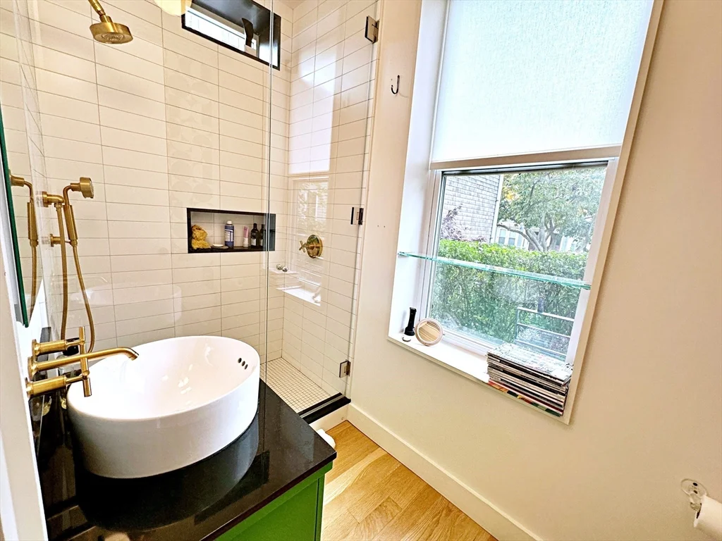 1 bed, 1 bath apartment for rent at 206 Webster Unit 1A, East Boston — photo 14 of 17