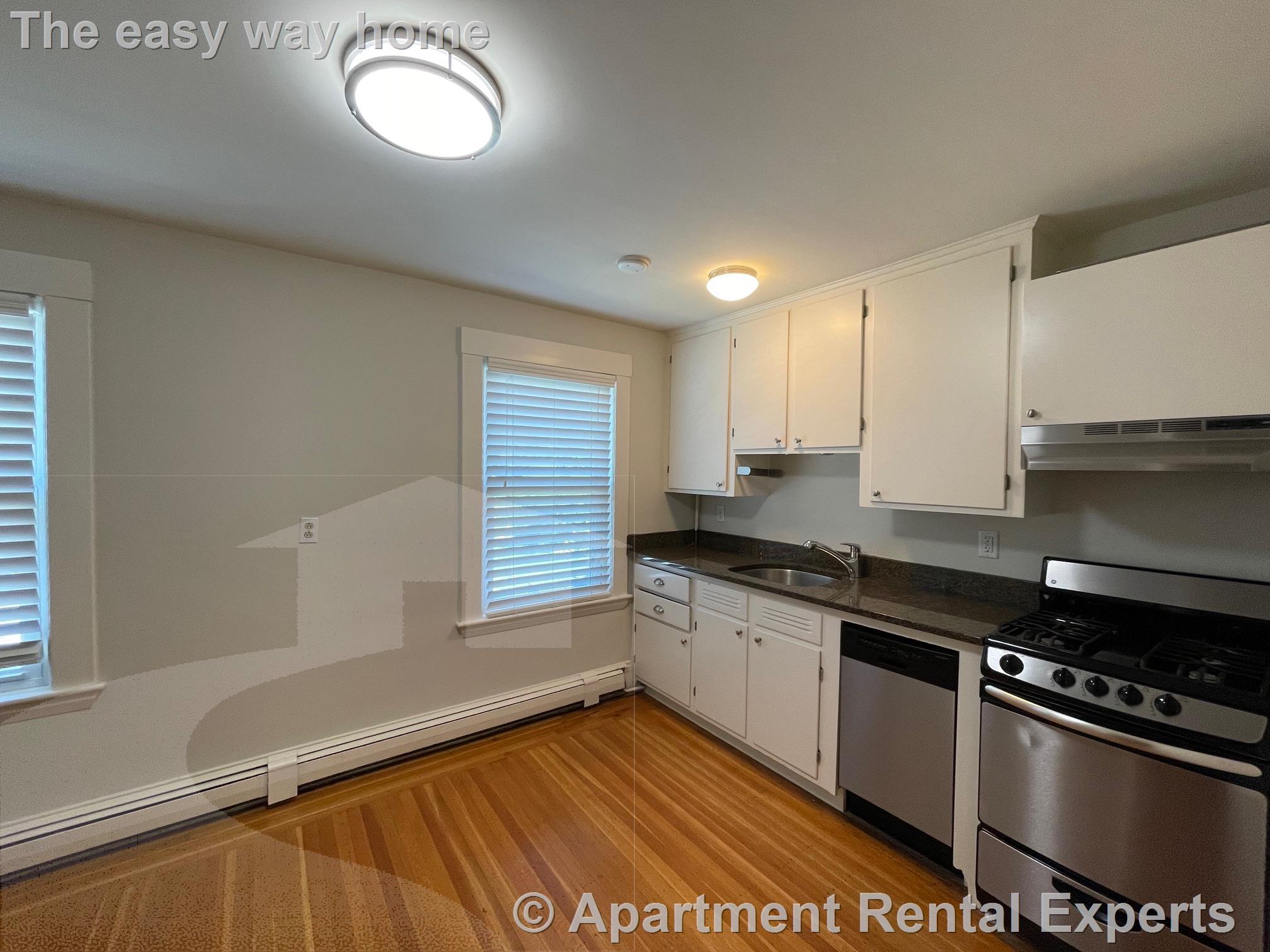 2 bed, 1 bath apartment for rent at 206 West Emerson St Unit 2R, Other — photo 8 of 18