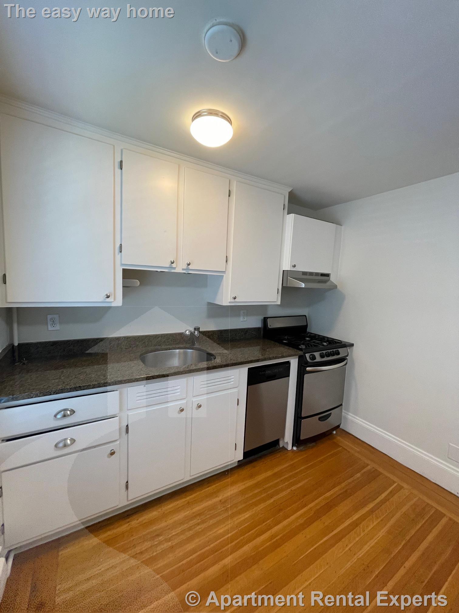 2 bed, 1 bath apartment for rent at 206 West Emerson St Unit 2R, Other — photo 9 of 18