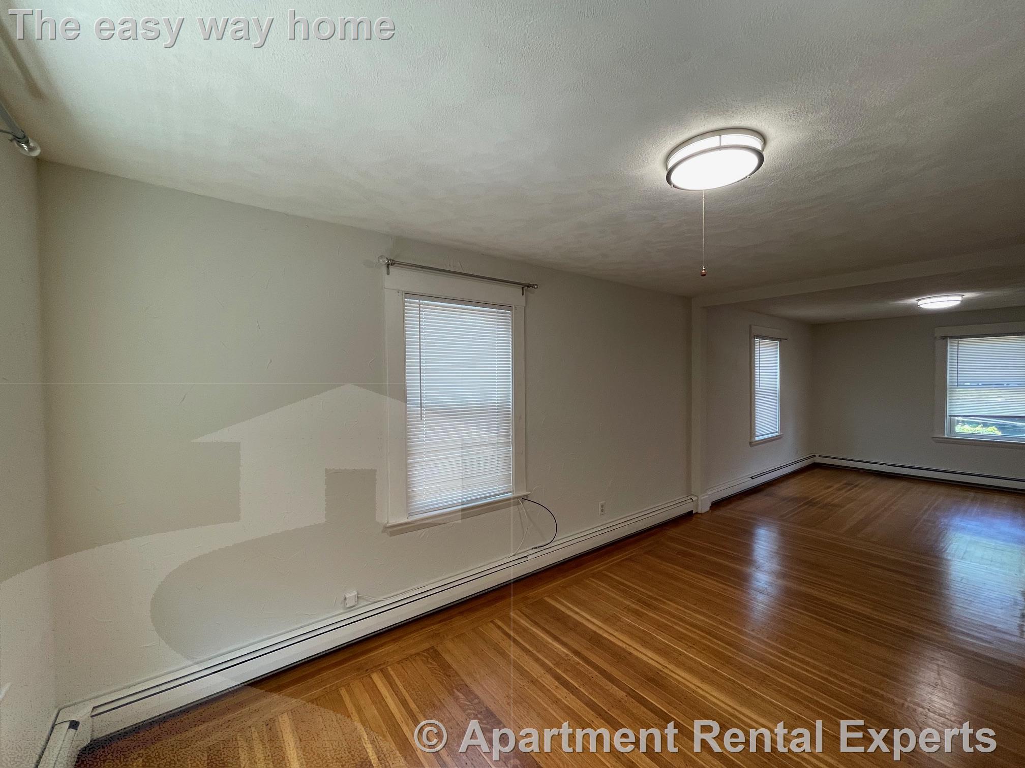 2 bed, 1 bath apartment for rent at 206 West Emerson St Unit 2R, Other — photo 6 of 18