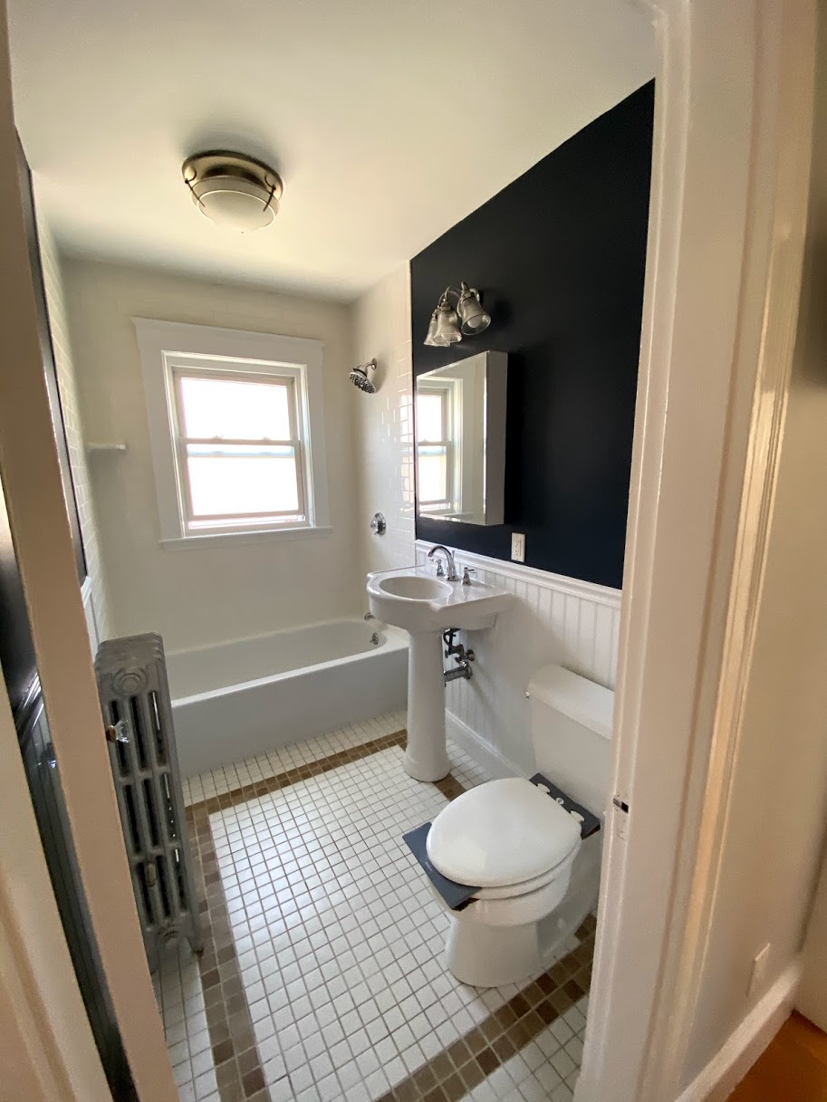 3 bed, 1 bath apartment for rent at 206 Weston St Unit 2, Cedarwood — photo 16 of 19