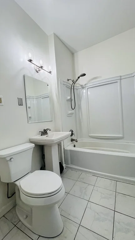 4 bed, 3 bath apartment for rent at 206 Winchester St Unit 206, Coolidge Corner — photo 13 of 14