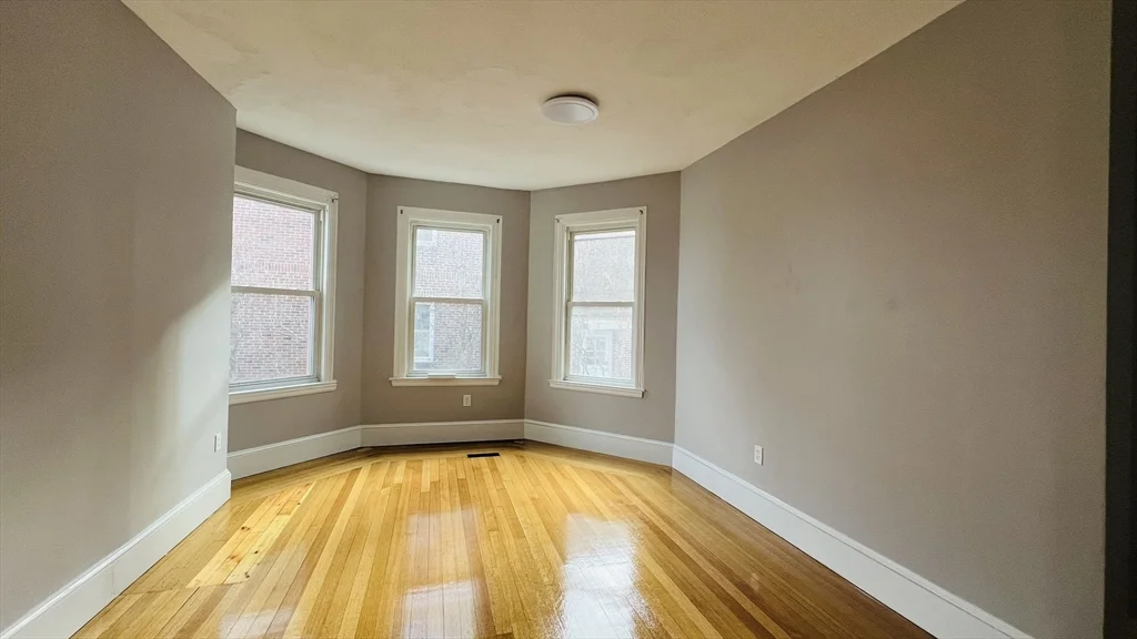 4 bed, 3 bath apartment for rent at 206 Winchester St Unit 206, Coolidge Corner — photo 7 of 14