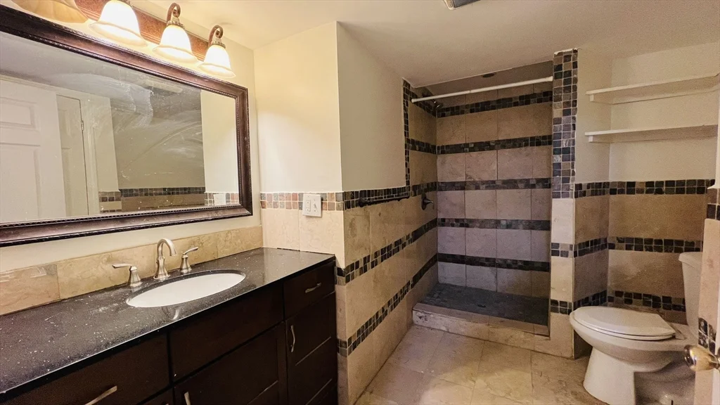 4 bed, 3 bath apartment for rent at 206 Winchester St Unit 206, Coolidge Corner — photo 11 of 14