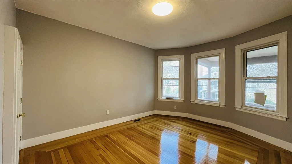 4 bed, 3 bath apartment for rent at 206 Winchester St Unit 206, Coolidge Corner — photo 6 of 14