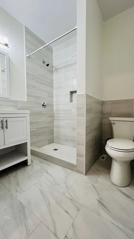 4 bed, 3 bath apartment for rent at 206 Winchester St Unit 206, Coolidge Corner — photo 12 of 14