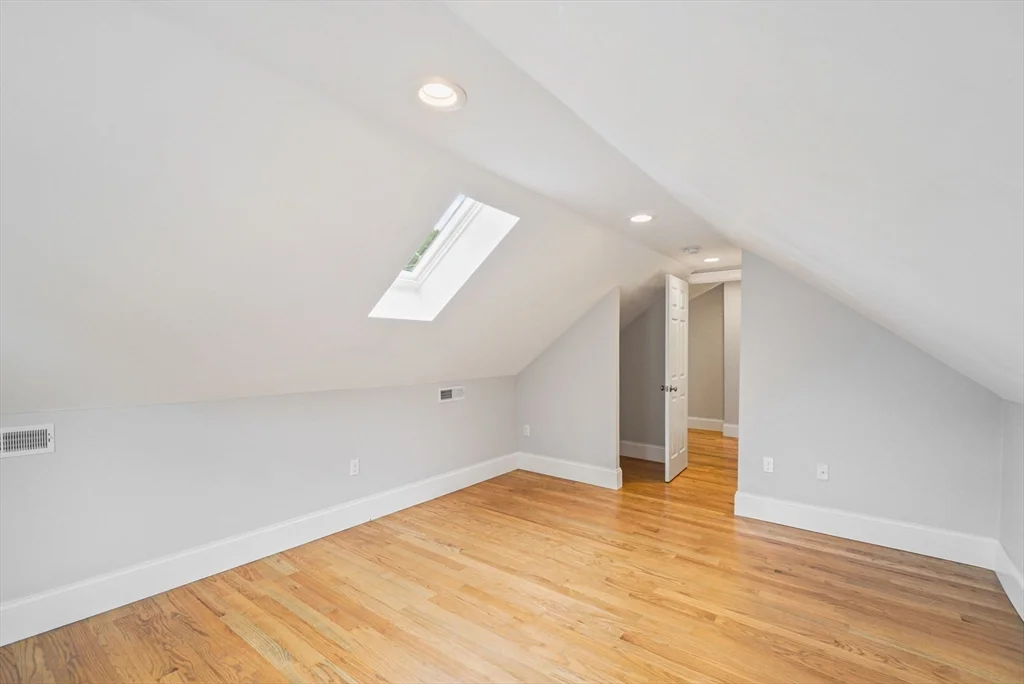 3 bed, 2 bath apartment for rent at 206 Winthrop St Unit 206, Medford — photo 25 of 31