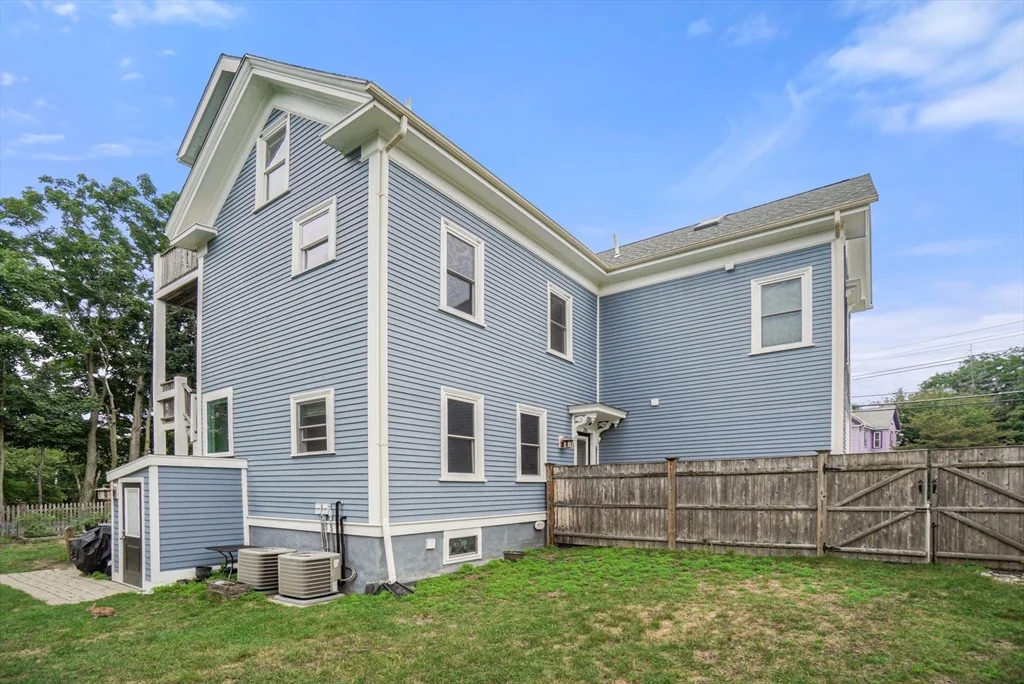 3 bed, 2 bath apartment for rent at 206 Winthrop St Unit 206, Medford — photo 26 of 31