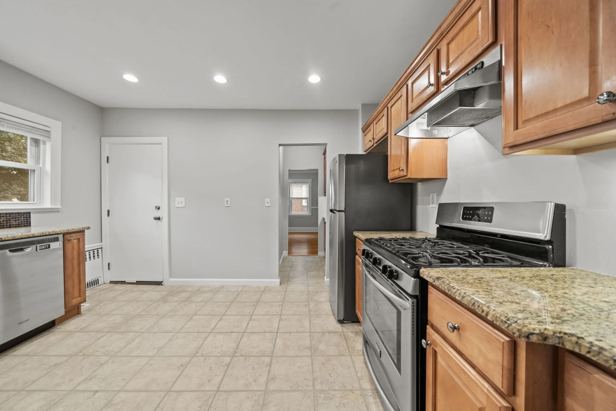 2 bed, 1 bath apartment for rent at 207-209 Main Unit 207, Wyoming — photo 26 of 38