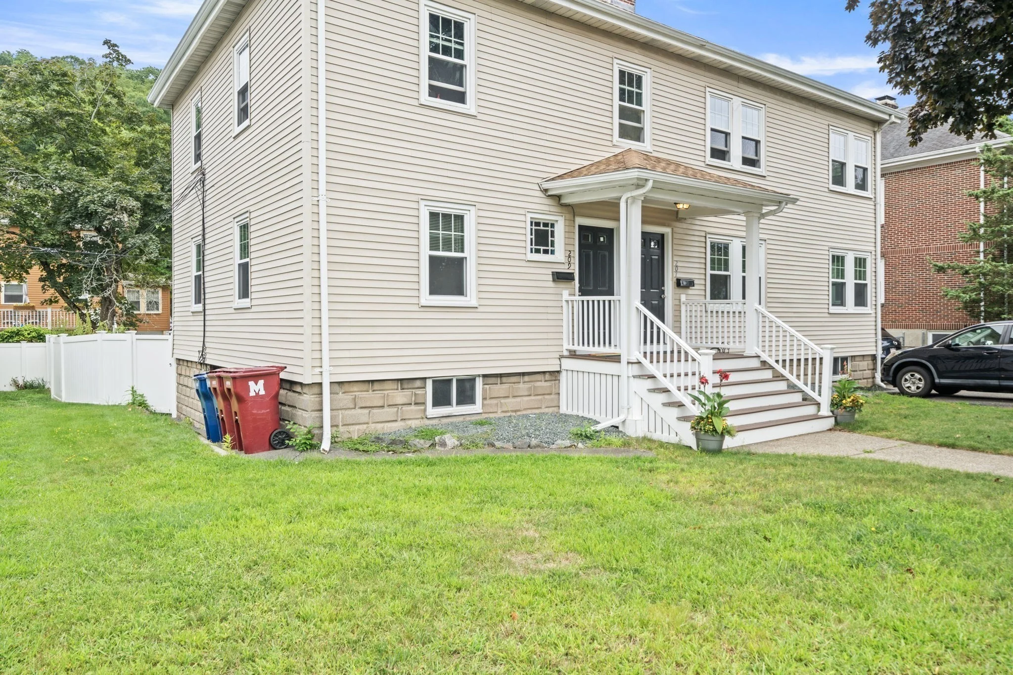 2 bed, 1 bath apartment for rent at 207-209 Main Unit 207, Wyoming