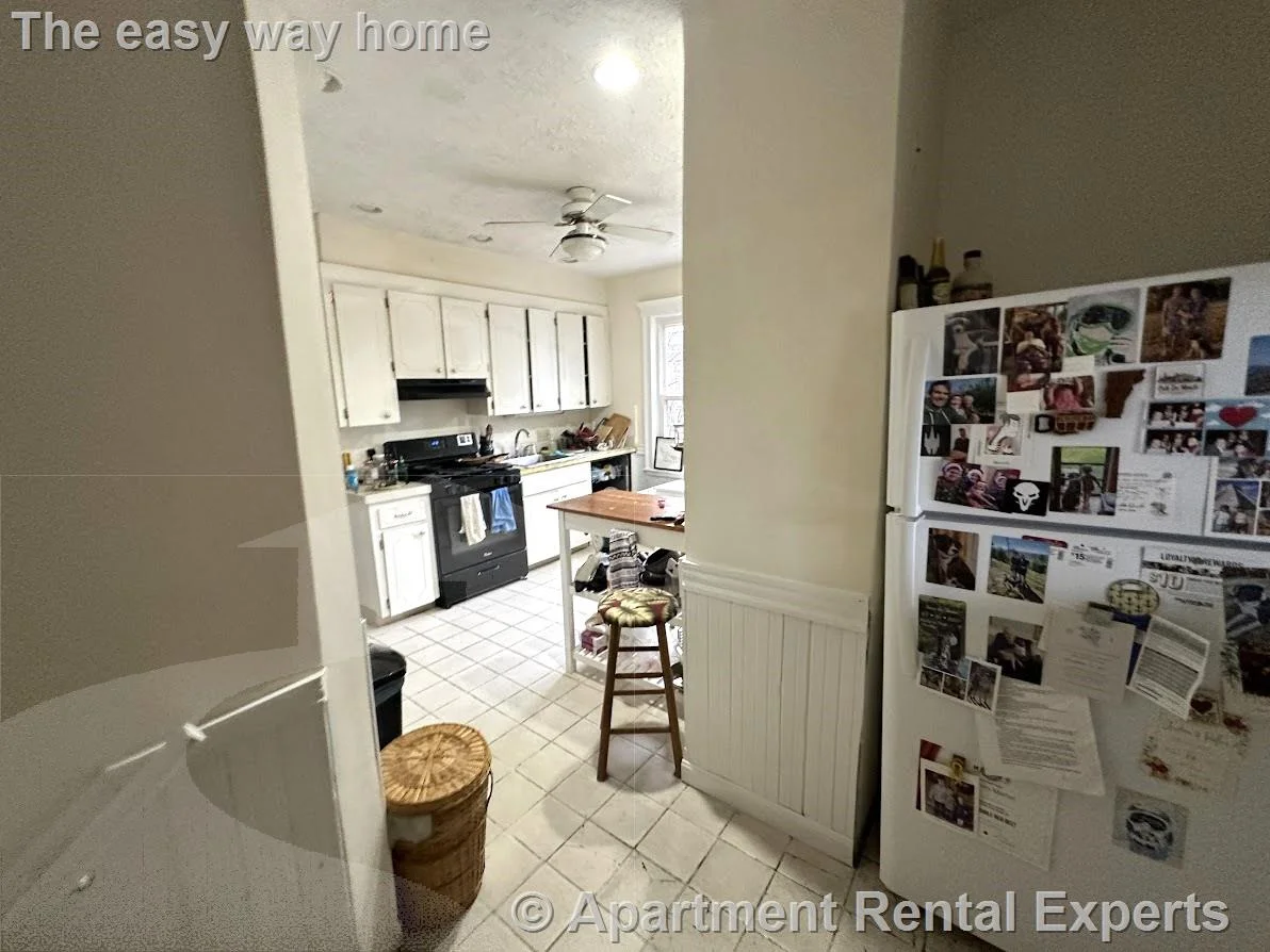5 bed, 2 bath apartment for rent at 207 Boston Ave Unit A, Tufts — photo 3 of 19