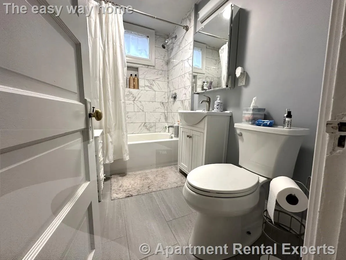 3 bed, 1 bath apartment for rent at 207 Boston Ave Unit B, Tufts — photo 7 of 9