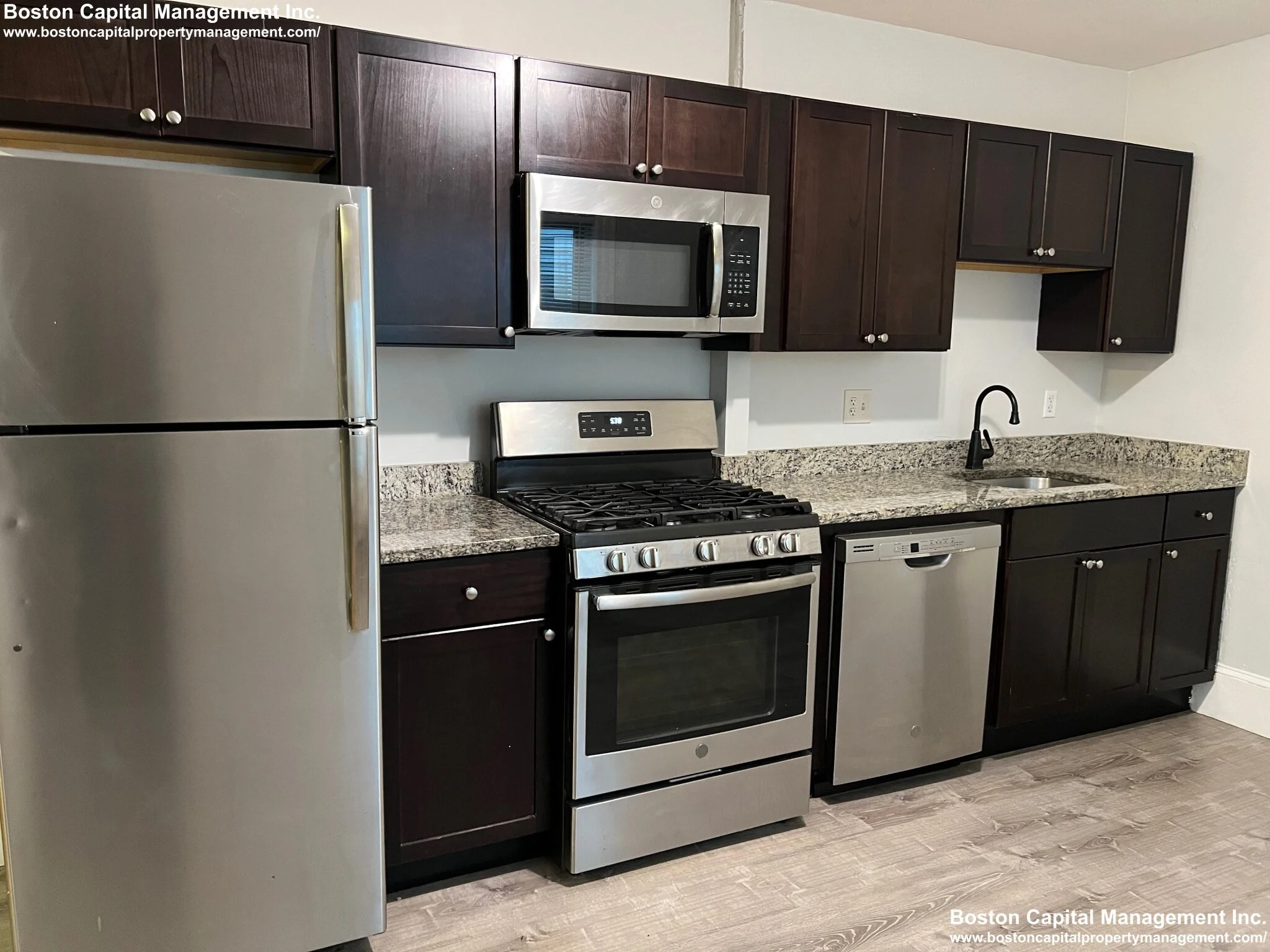 2 bed, 1 bath apartment for rent at 207 Broadway Unit 1, Everett