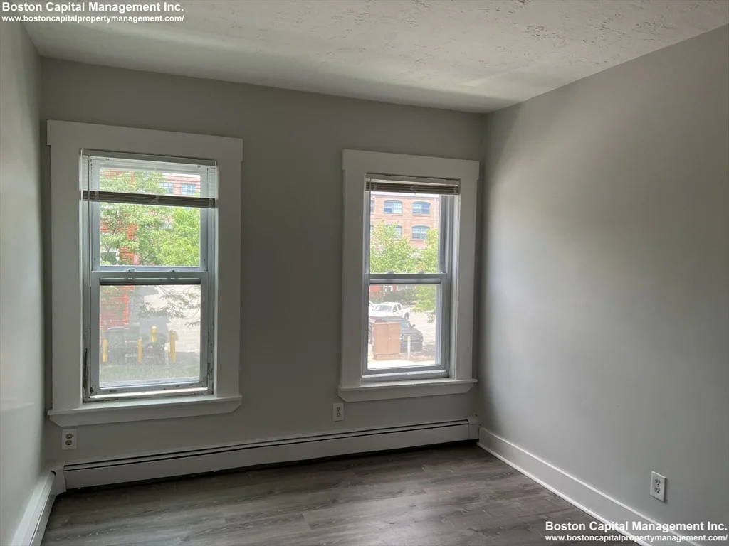 2 bed, 1 bath apartment for rent at 207 Broadway Unit 11, Everett — photo 10 of 14