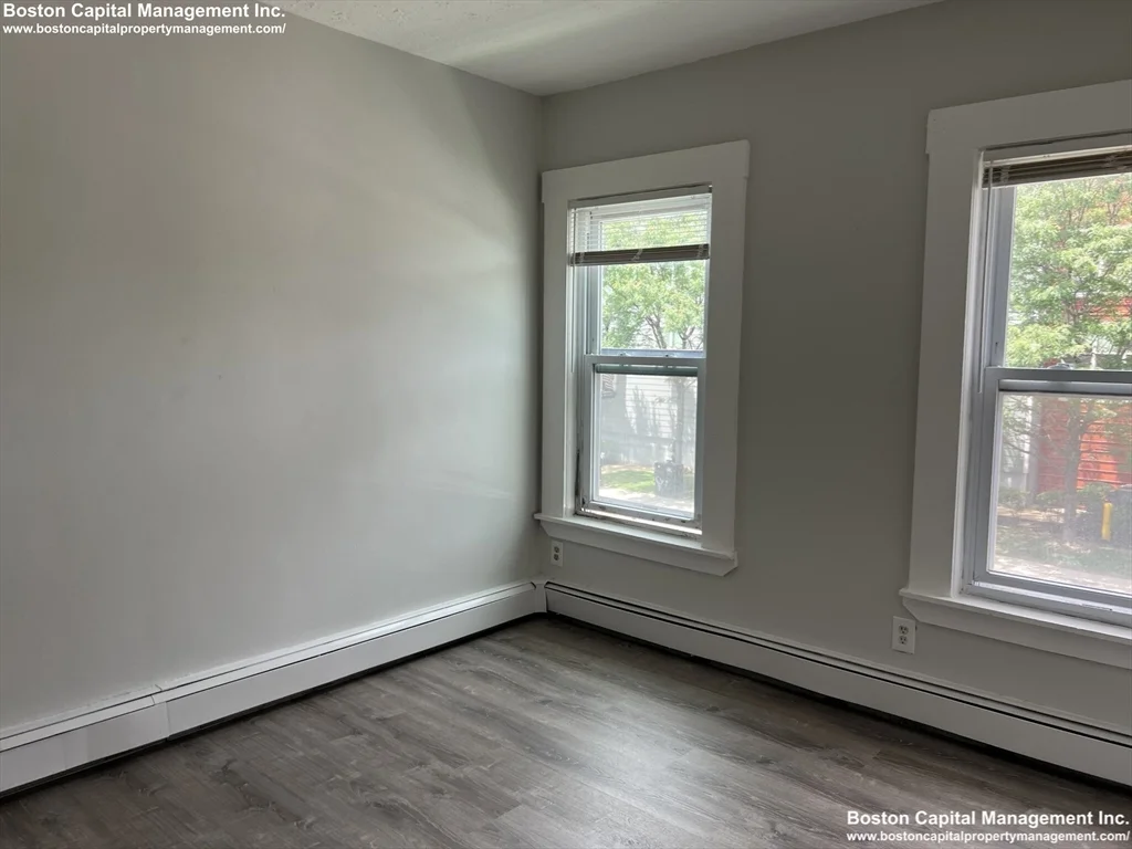 2 bed, 1 bath apartment for rent at 207 Broadway Unit 11, Everett — photo 12 of 14