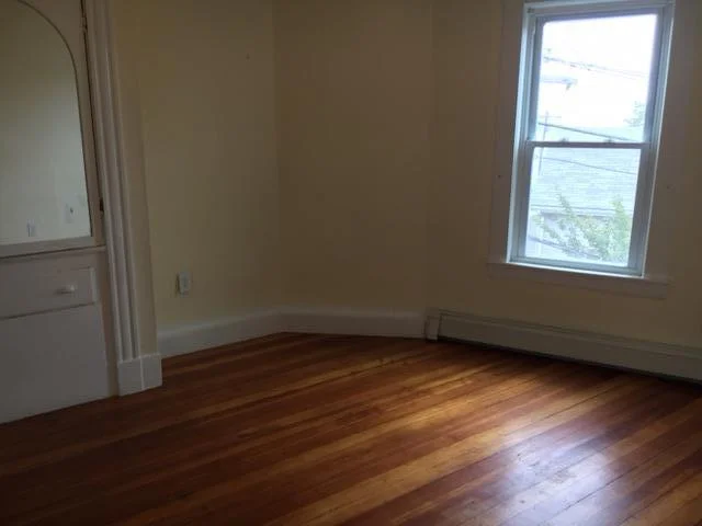 2 bed, 1 bath apartment for rent at 207 Broadway Unit 7, Everett — photo 7 of 12