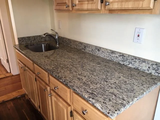2 bed, 1 bath apartment for rent at 207 Broadway Unit 7, Everett